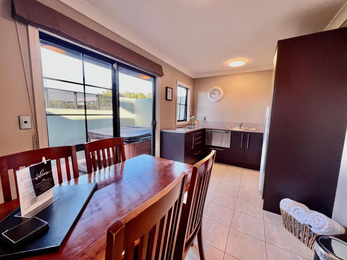 המילטון Quantum Lodge Motor Inn מראה חיצוני תמונה