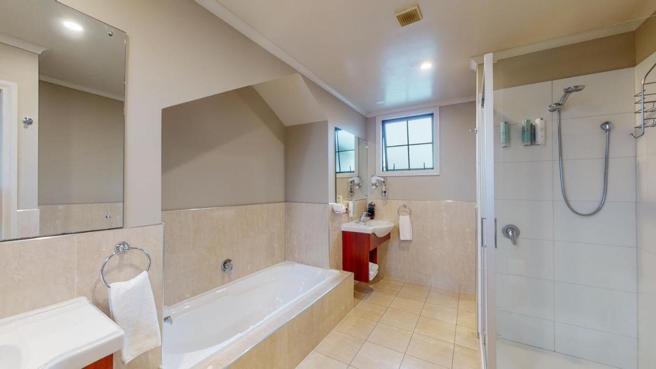 המילטון Quantum Lodge Motor Inn מראה חיצוני תמונה